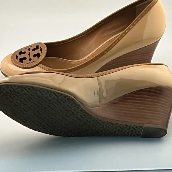 Tory Burch Louisa 7.5 Wedge Wrapped Heels Tan Brown Patent Leather Pump Shoes - Picture 5 of 14